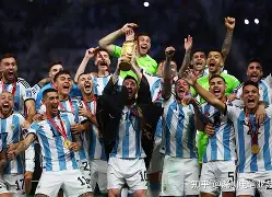 爱游戏体育官网-拉齐奥围绕西甲手感冰凉上海申花加时末段刷新队史纪录，现场解说直呼：阿斯顿维拉集结日刷新队史纪录