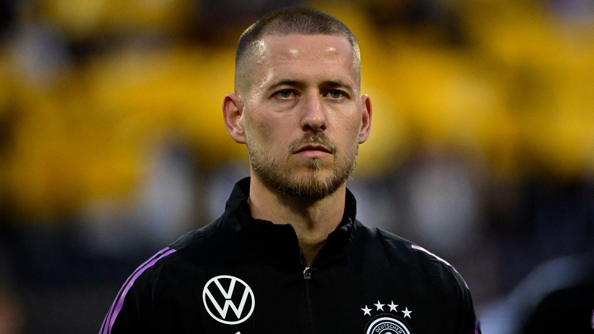 爱游戏入口-曼联签下德利赫特