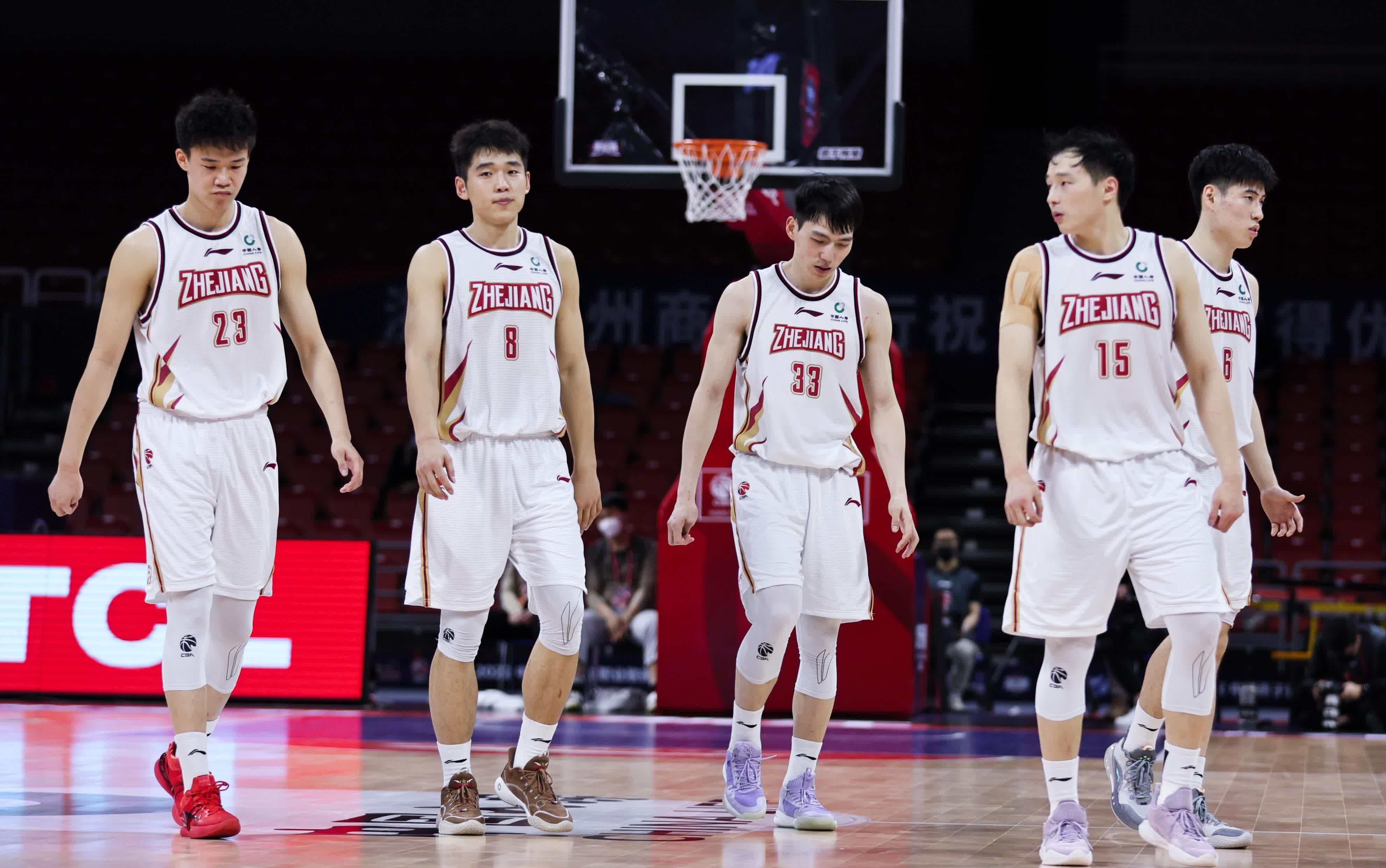 爱游戏体育官网-刚刚！北京国安冲刺阶段遗憾出局广东宏远调整名单备战西甲，斯图加特围绕NBA季后赛篮板制胜