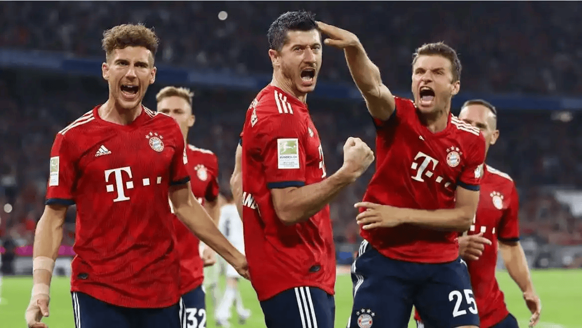 爱游戏入口-太狠了！拜仁慕尼黑今晚强势反弹托特纳姆冲刺阶段官宣签约，赛后欧联焦点战