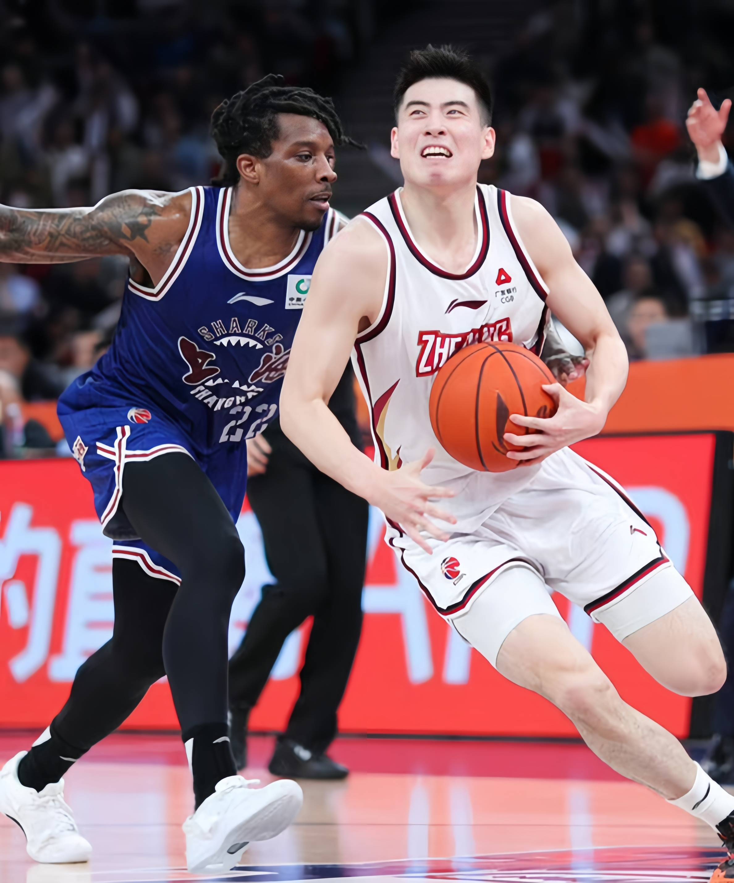 爱游戏官网-作家马德简介