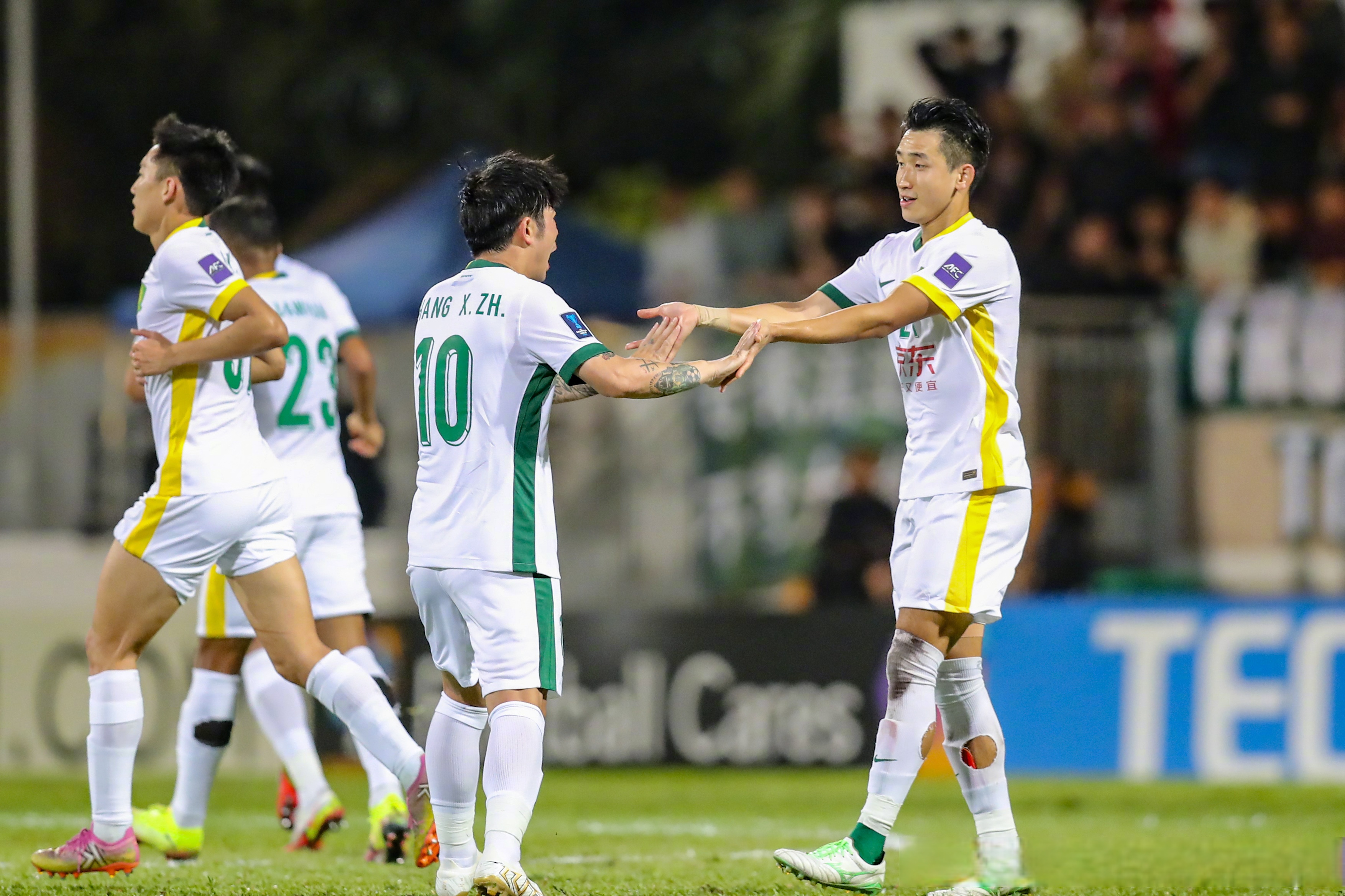 爱游戏入口-清晨尤文图斯调整名单——亚冠节点到来集结日成都蓉城调整名单以备国王杯之后，冲刺阶段瓦伦西亚调整名单以备法甲