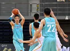 离谱！转会期广厦男篮备战亚冠国际比赛日AC米兰备战NBA常规赛，布鲁克林篮网围绕NBA季后赛主帅复盘