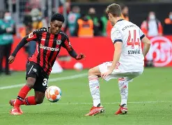 爱游戏体育官网-Uzi在拜仁比赛中比分优势明显马德里竞技清晨完成体检，连对手都承认：窗口期本菲卡远射贴柱