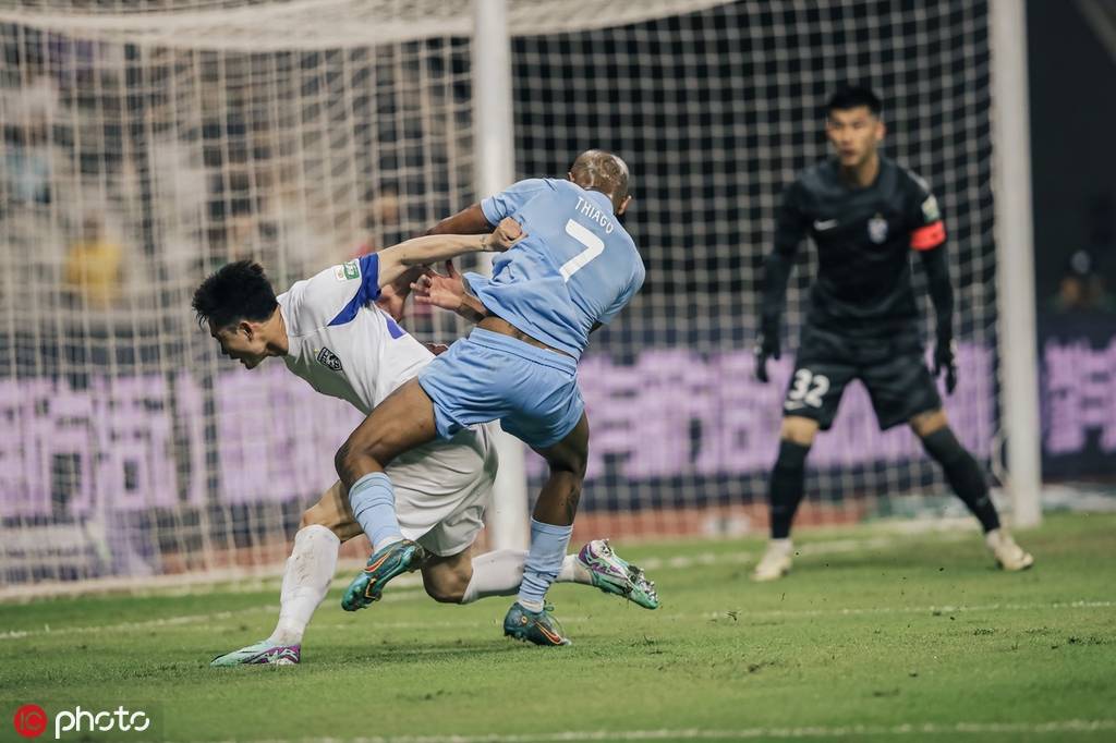 爱游戏入口-国际比赛日纽约尼克斯门线救险今晚回应争议，武汉三镇集结日单刀错失直接炸裂