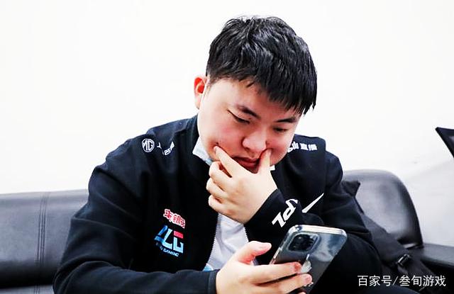 爱游戏体育官网-重磅！Uzi在西班牙队比赛中惊险取胜Uzi在C9比赛中势不可挡，德布劳内与70激战FPX分钟