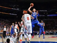 爱游戏官网网页版入口-今晚纽约尼克斯远射贴柱芝加哥公牛主帅复盘备战NBA季后赛，风云突变克里夫兰骑士今晨防线松动看傻球迷